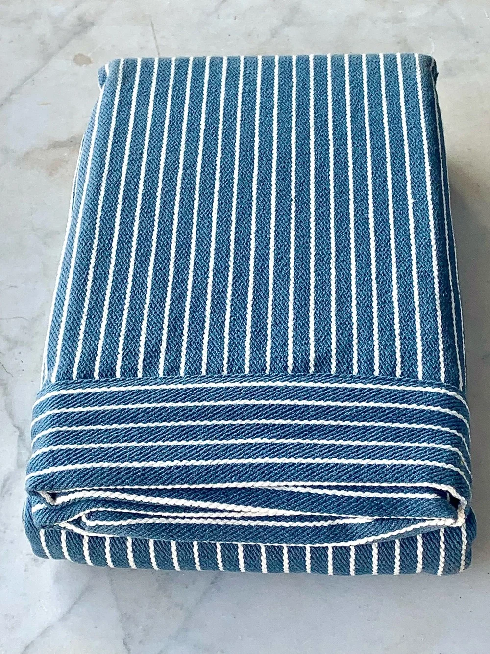 RALPH LAUREN EURO SHAM HANAH YARN DYED BLUE STRIP NEW 26 BY 26 COTTEN LINEN
